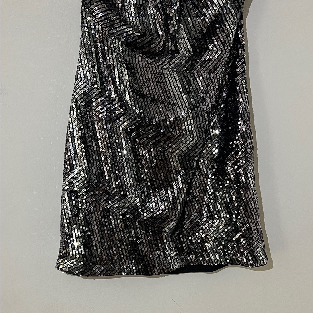Michael Costello x REVOLVE Lora Mini Dress in Metallic Silver - Picture 5 of 8